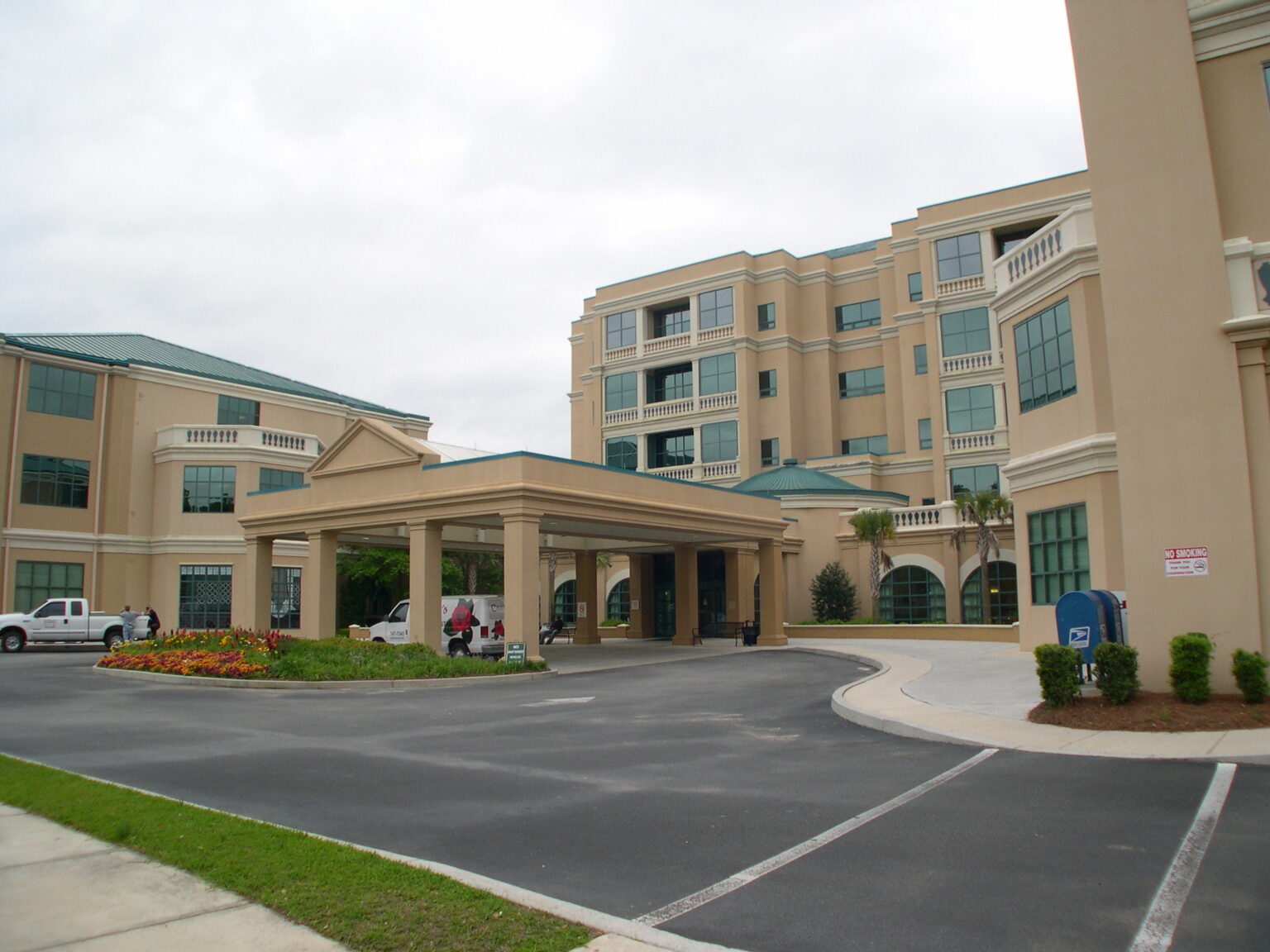Roper St. Francis Healthcare Medical Office Building (East and West